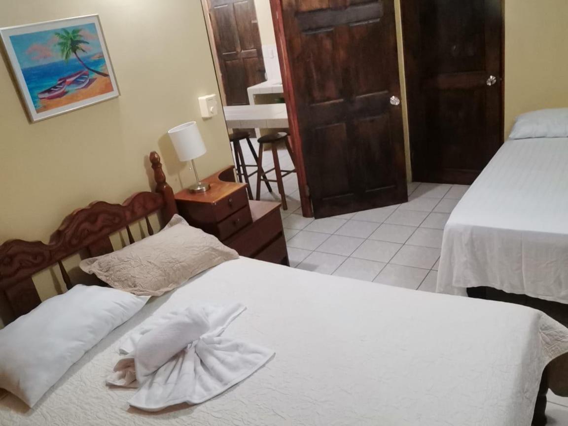 Hotel Apartamentos Herradura #7,#9 Puntarenas Eksteriør billede